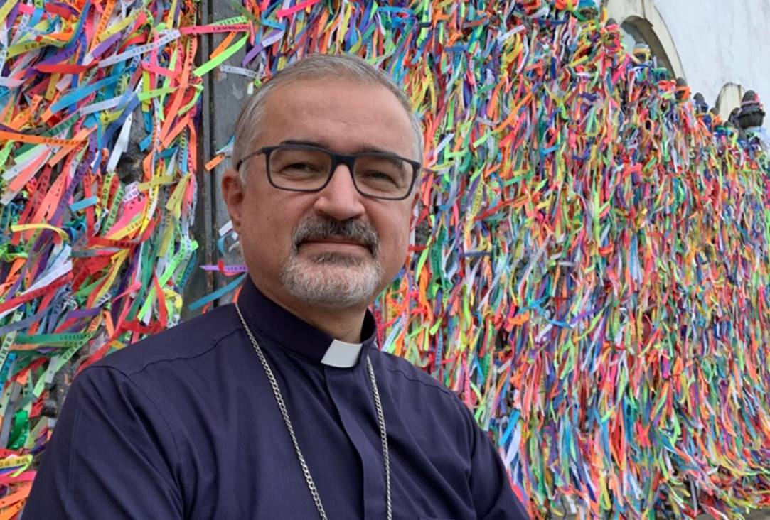 Progressista Novo Bispo Assume Arquidiocese De Goi Nia Na