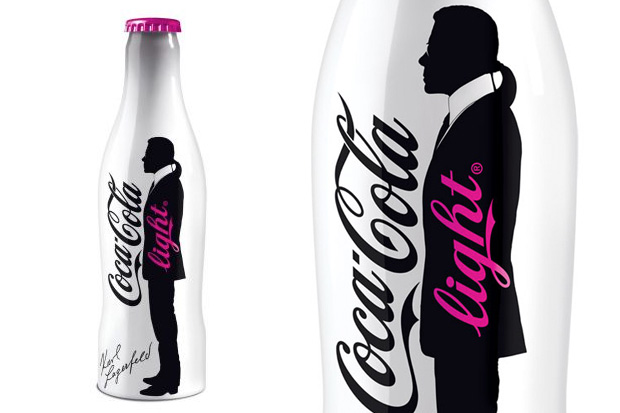 Garrafa de Coca-Cola inspirada em Karl Lagerfeld