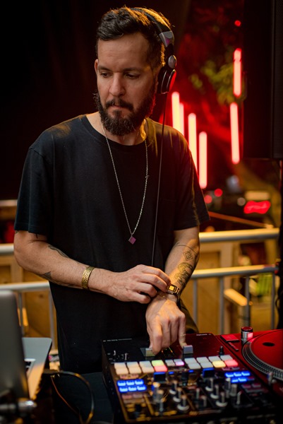 DJ Chicco Aquino