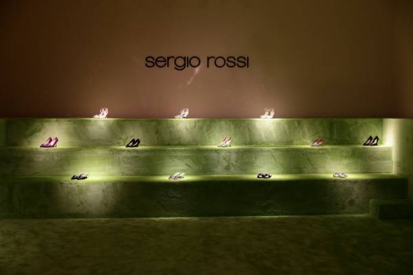 sapatos da marca Sergio Rossi