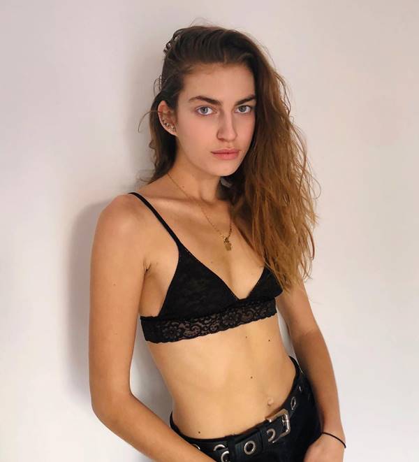 Modelo eslovaca Simona Kirchnerova