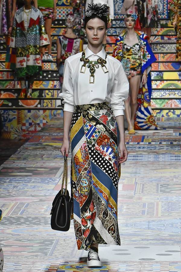 Look da passarela da Dolce & Gabbana de primavera/verão 2021Look da passarela da Dolce & Gabbana de primavera/verão 2021