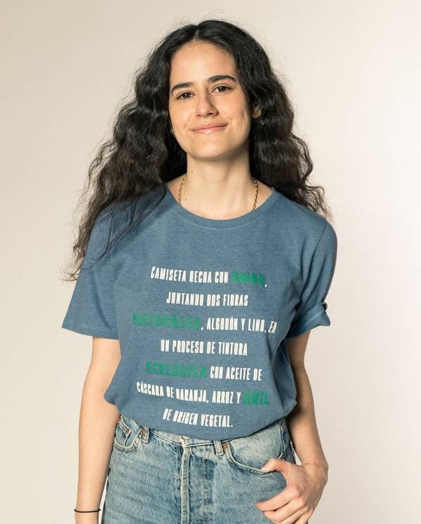 Camiseta ecológica da Cris Barros