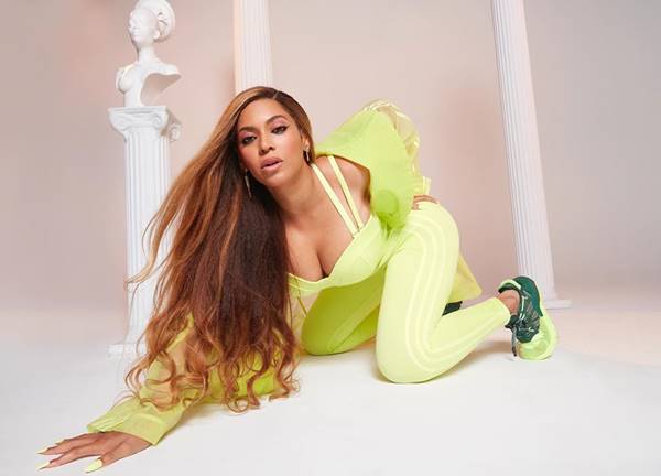 Beyoncé em campanha da segunda coleção Ivy Park x Adidas