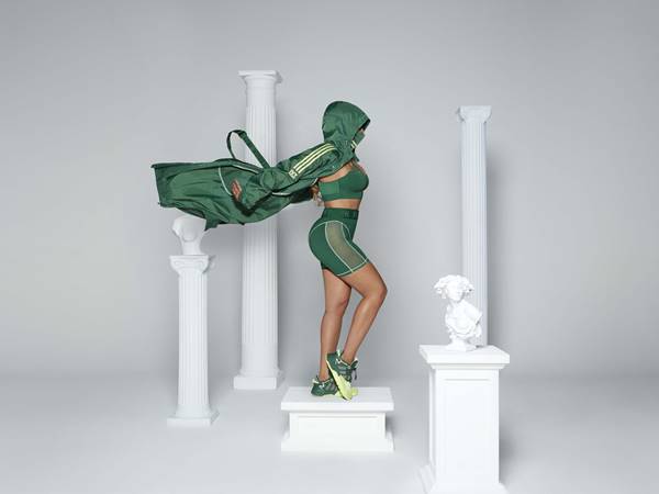 Beyoncé em campanha da segunda coleção Ivy Park x Adidas
