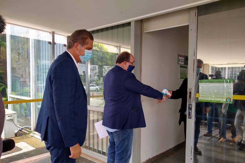 Rogério Rosso e Fernando Marques chegam ao Ministério da Saúde