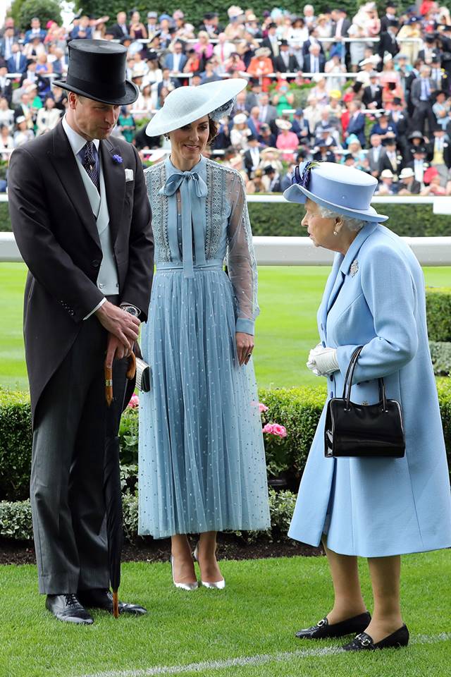 Príncipe William, Kate Middleton e a rainha Elizabeth