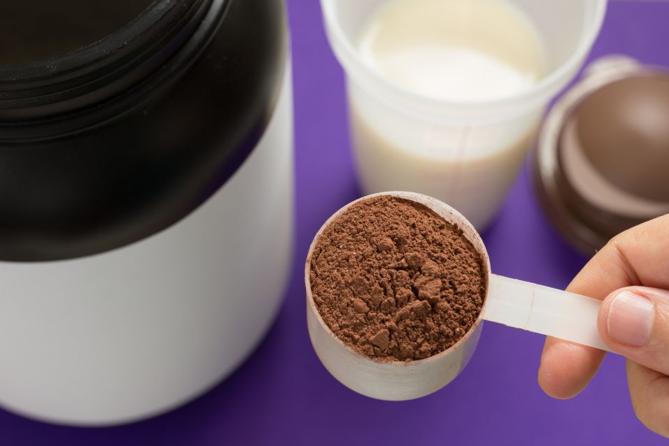 Veja como o shake de whey protein ajuda a emagrecer e a perder gordura ...