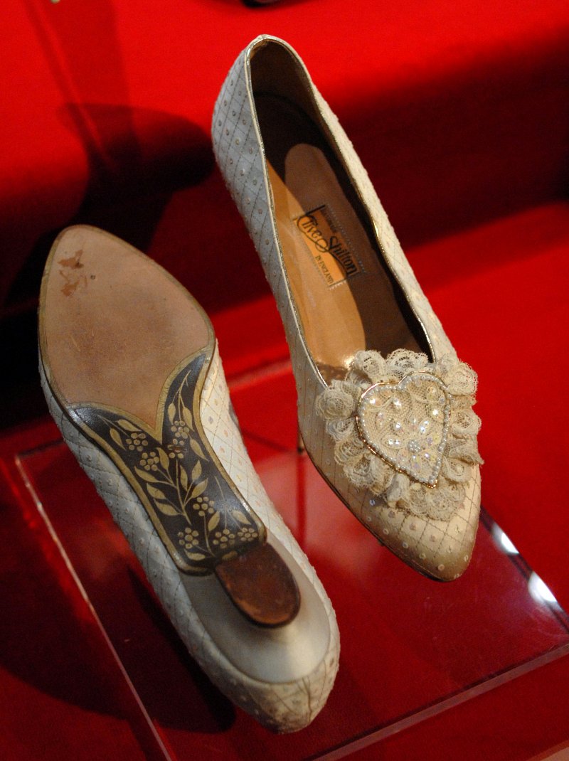 Sapato da princesa Diana usado em seu casamento