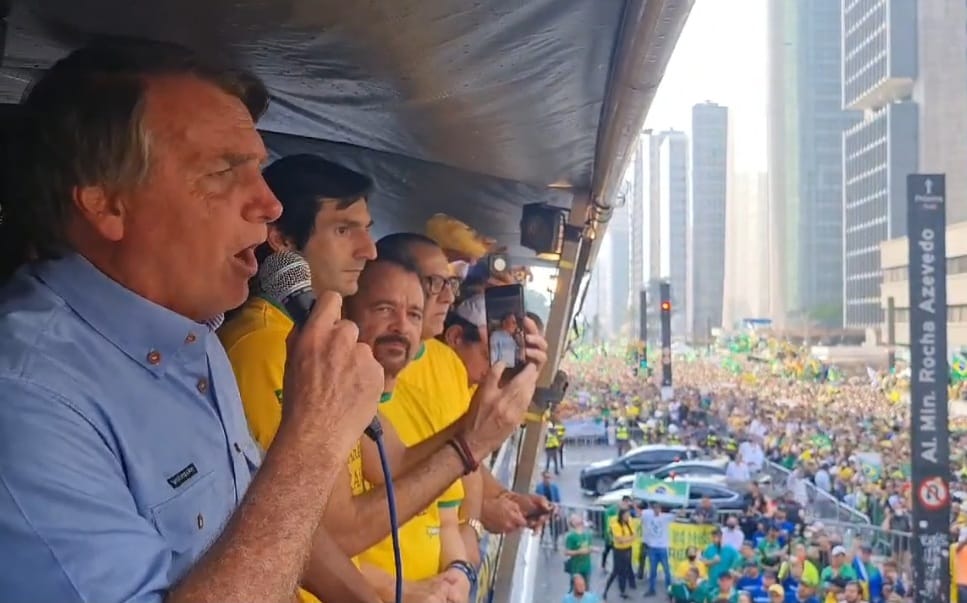 Presidente Jair Bolsonaro no discurso aos apoiadores na Avenida Paulista, em SP