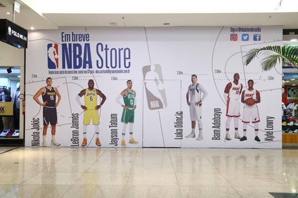 Tapume da NBA Store que será aberta no Taguatinga Shopping - Metrópoles