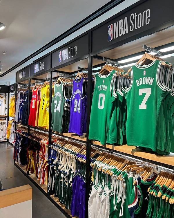 Camisetas de basquete na NBA Store - Metrópoles
