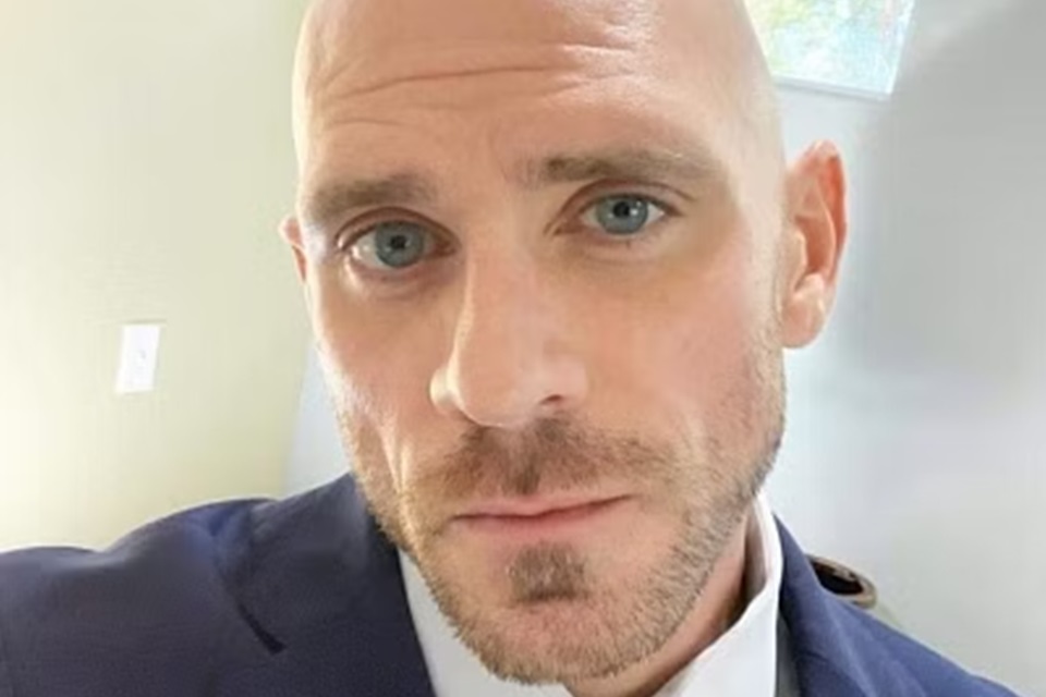 Saiba Quem é Johnny Sins Ator Pornô Usado Em Fake News Contra Lula Metrópoles