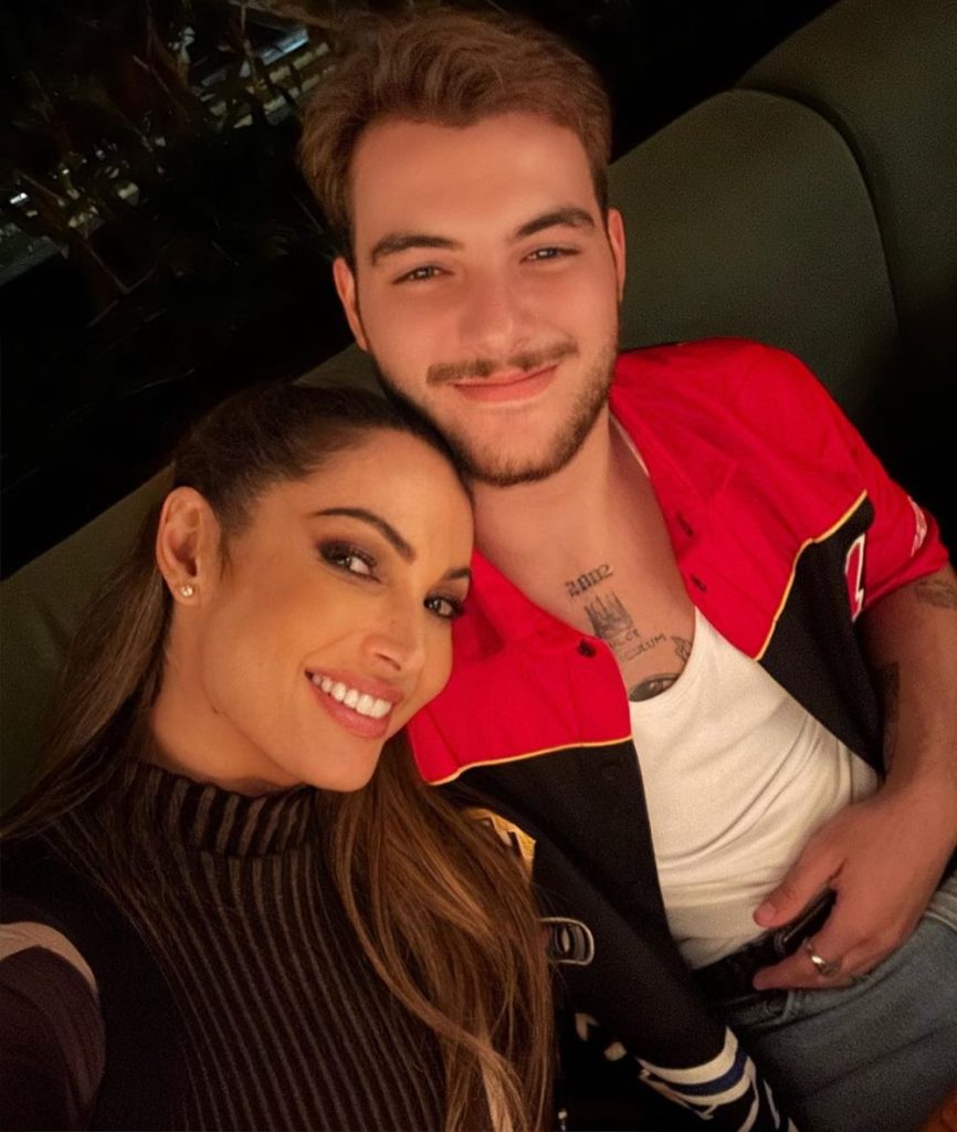 Foto colorida de Patrícia Poeta e o filho, Felipe Poeta - Metrópoles
