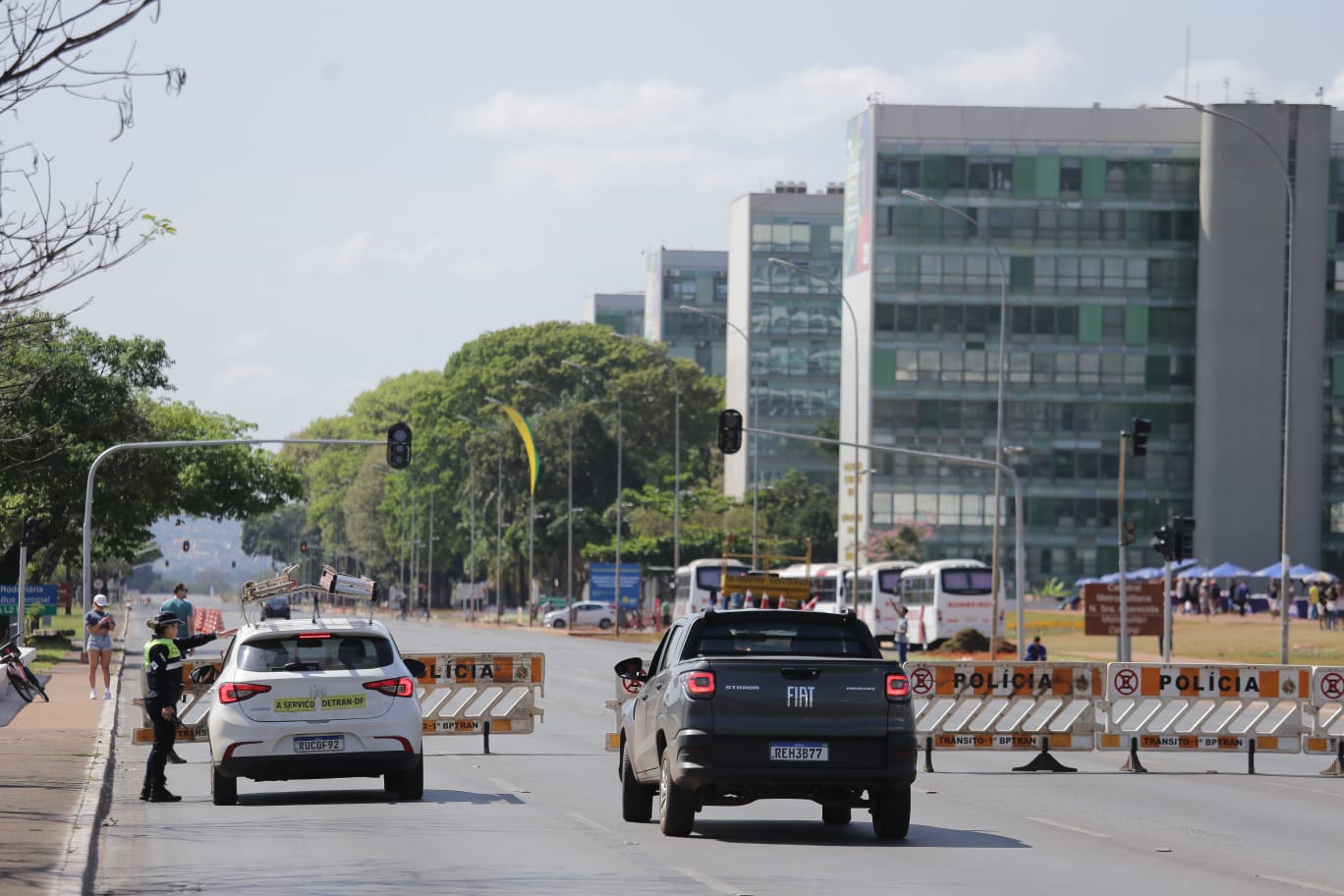 Ibaneis Confirma Ponto Facultativo Do Gdf Nesta Quarta E Sexta Feira Metrópoles 