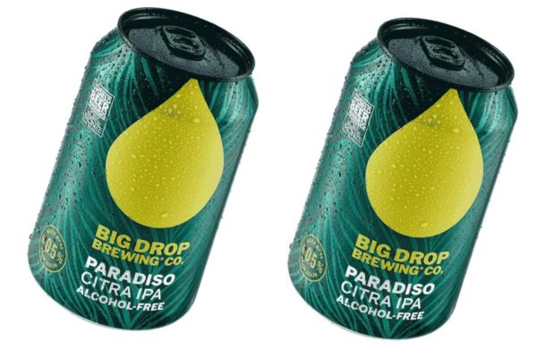 Montagem mostra duas latas da cerveja paradiso, verde e com uma gota amarela na lata, que se diz a mais saudável do mundo
