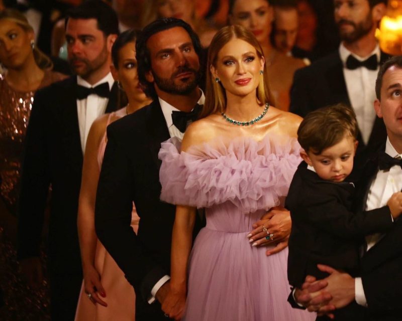 Foto colorida de Marina Ruy Barbosa e Abdul Fares - Metrópoles