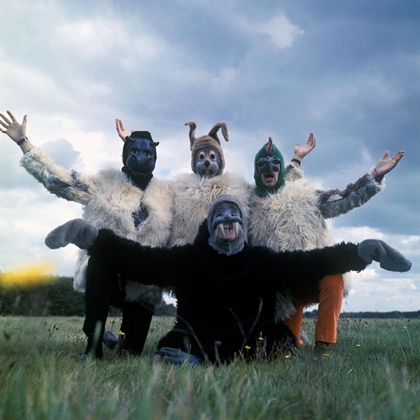 Beatles vestido de animais morsa - Metrópoles