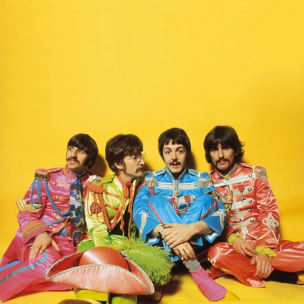 Beatles Sgt Peppers Lonely Hearts Club Band - Metrópoles