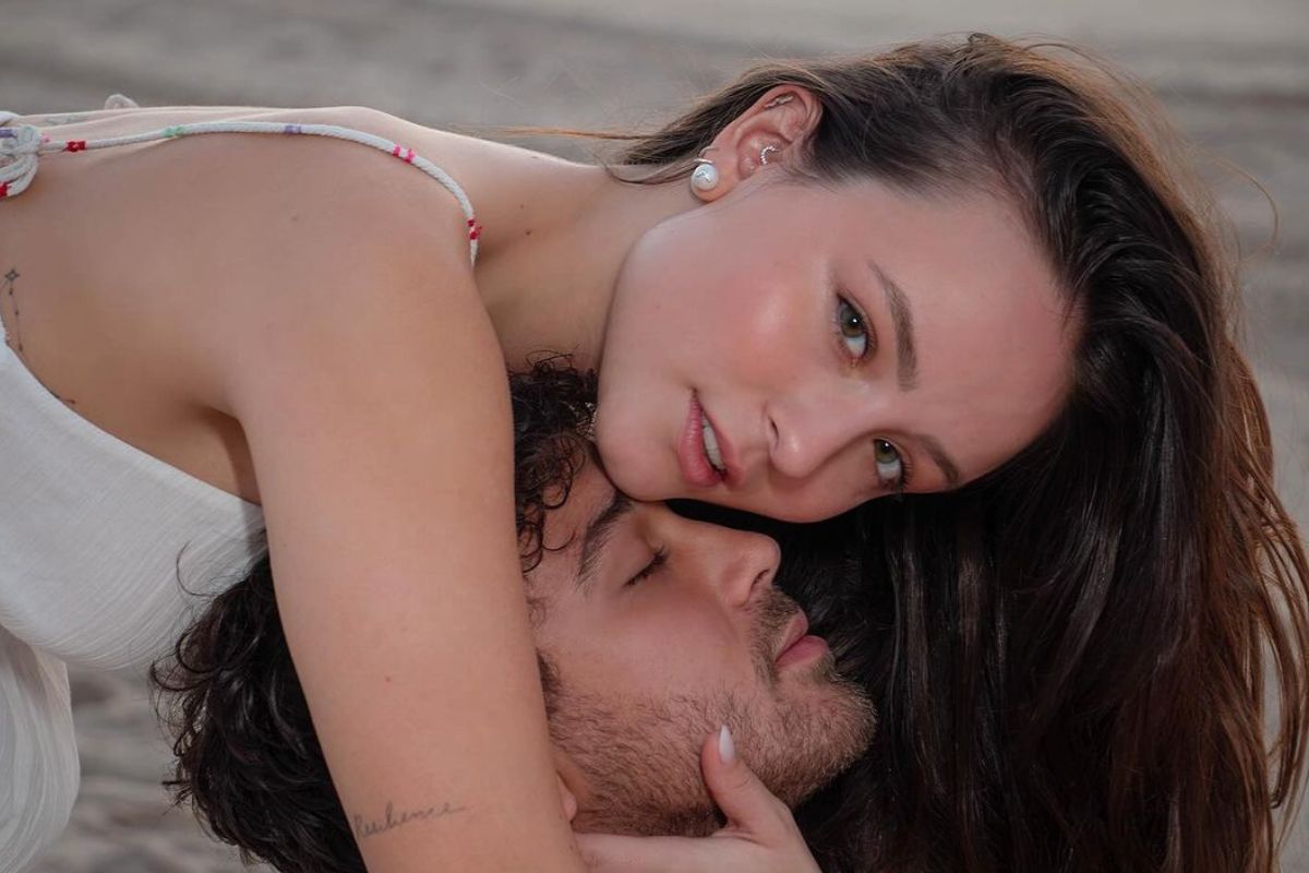 Foto colorida de Larissa Manoela e André Luiz Frambach - Metrópoles