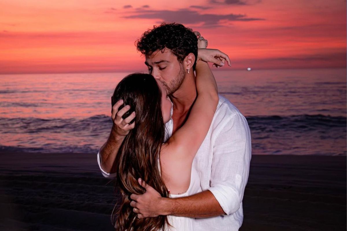 Foto colorida de Larissa Manoela e André Luiz Frambach - Metrópoles