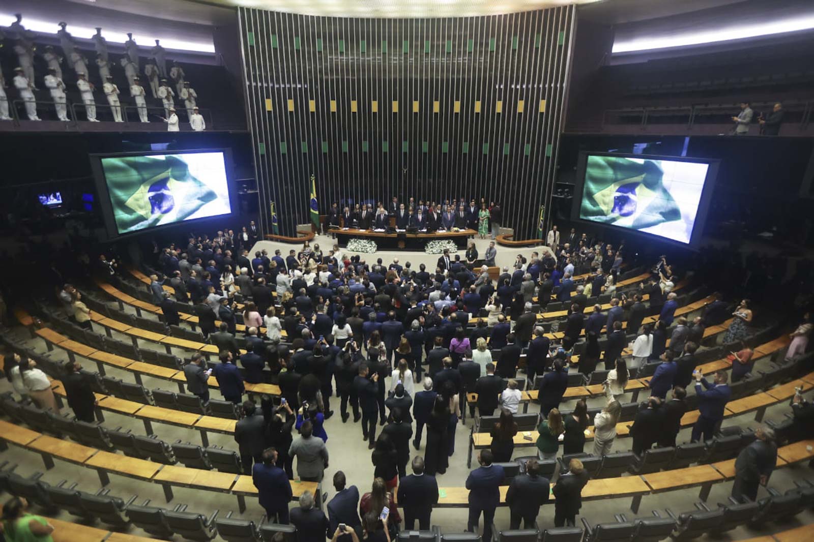 Após atritos, Congresso se reúne nesta quarta para votar vetos de Lula |  Metrópoles