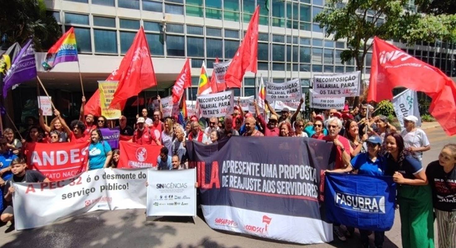 Com paralisa&ccedil;&atilde;o marcada para 4&ordf;, servidores pedem reajuste de aux&iacute;lios |  Metr&oacute;poles