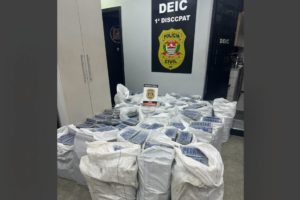 Polícia apreende 1,2 tonelada de cocaína