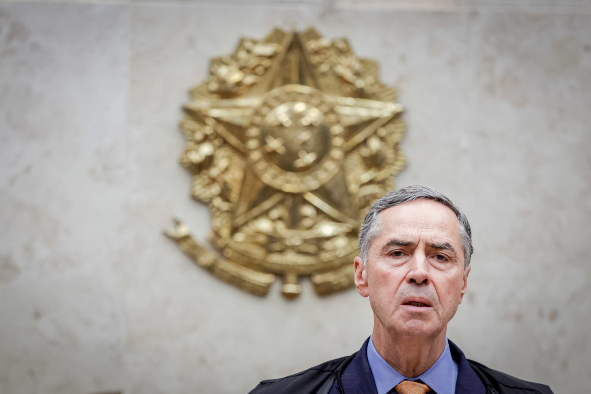 MInistro do Supremo Tribunal Federal Luis Roberto Barroso em sessão Plenxária do STF - Metrópoles