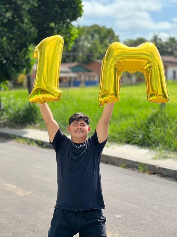 Thiago Melo B comemora seu primeiro milhão de seguidores - Metrópoles