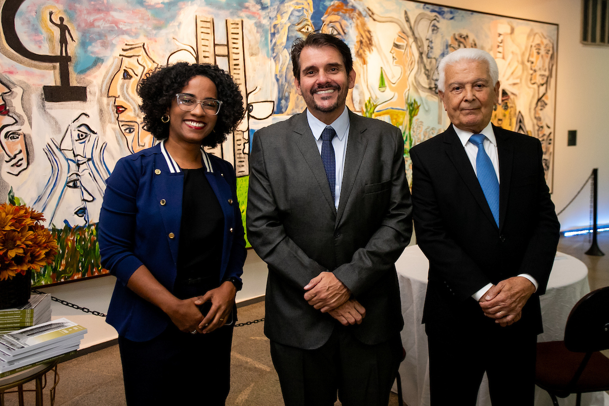 Marília Marques, Adalberto Scigliano e Paulo Castelo Branco, presidente do IHGB