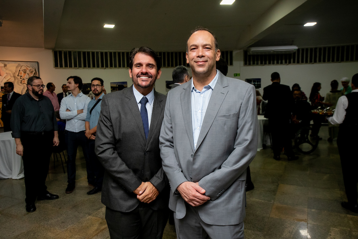 Adalberto Scigliano e Filipe Oliveira, diretor do museu do IHGDF
