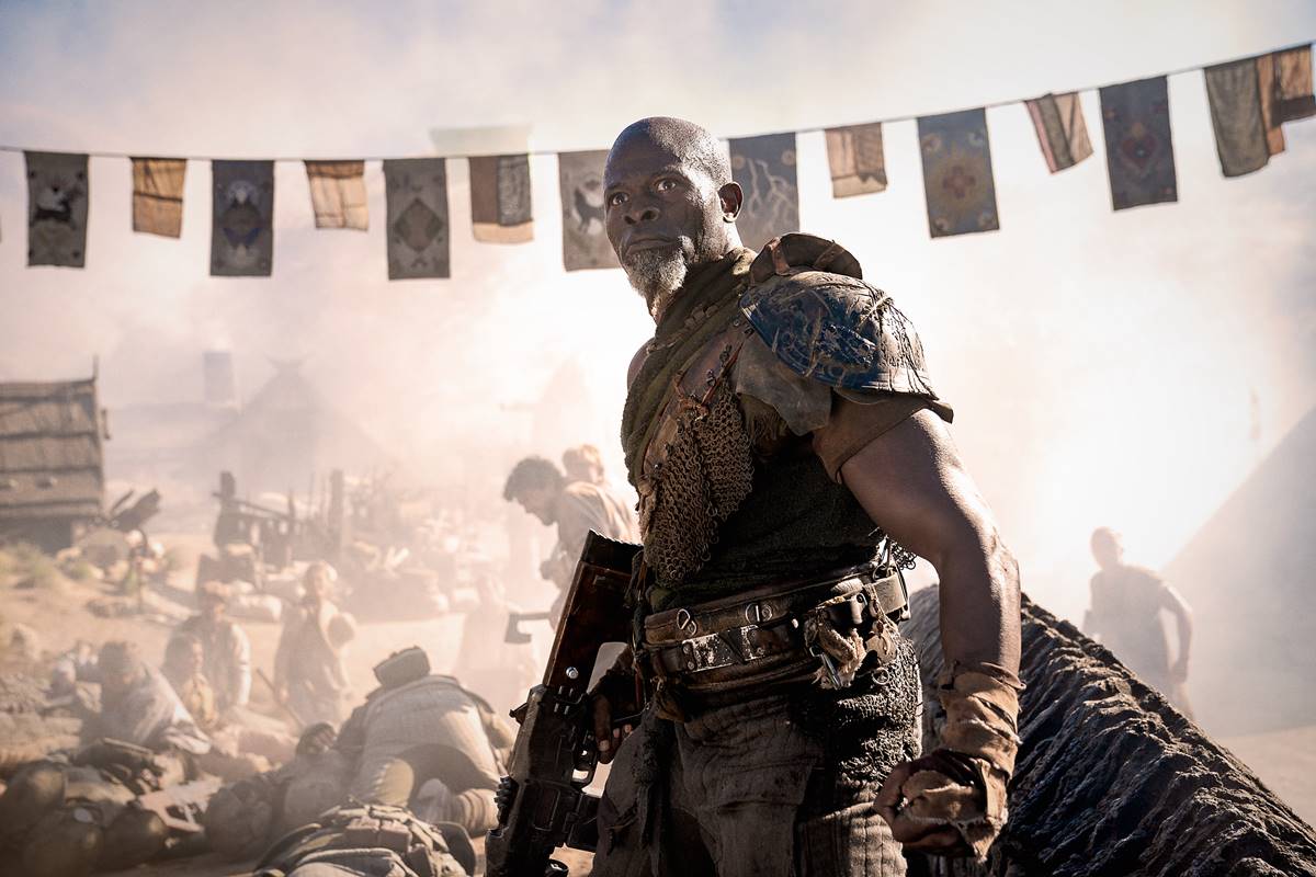 Djimon Hounsou como General Titus em Rebel Moon — Parte 2: A Marcadora de Cicatrizes 