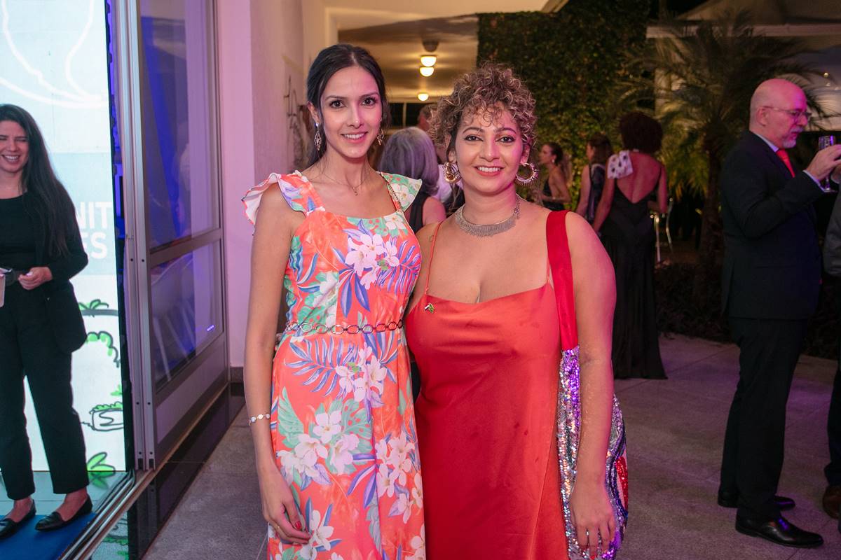 Lúcia Lins e Simone Perez