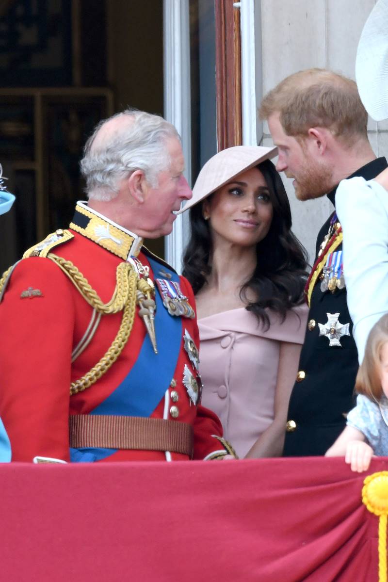 Rei Charles, Meghan Markle e Harry