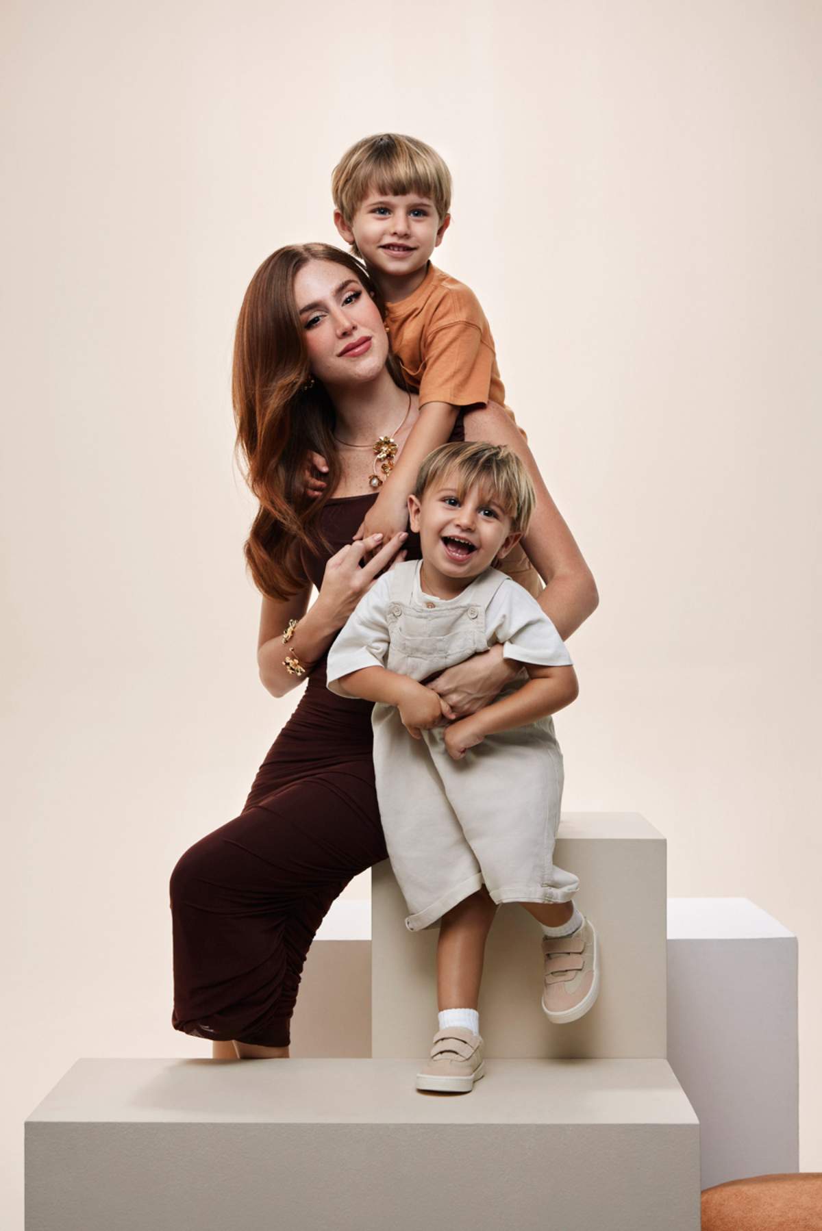 Foto de campanha de Dia das Mães da Morana - metrópoles