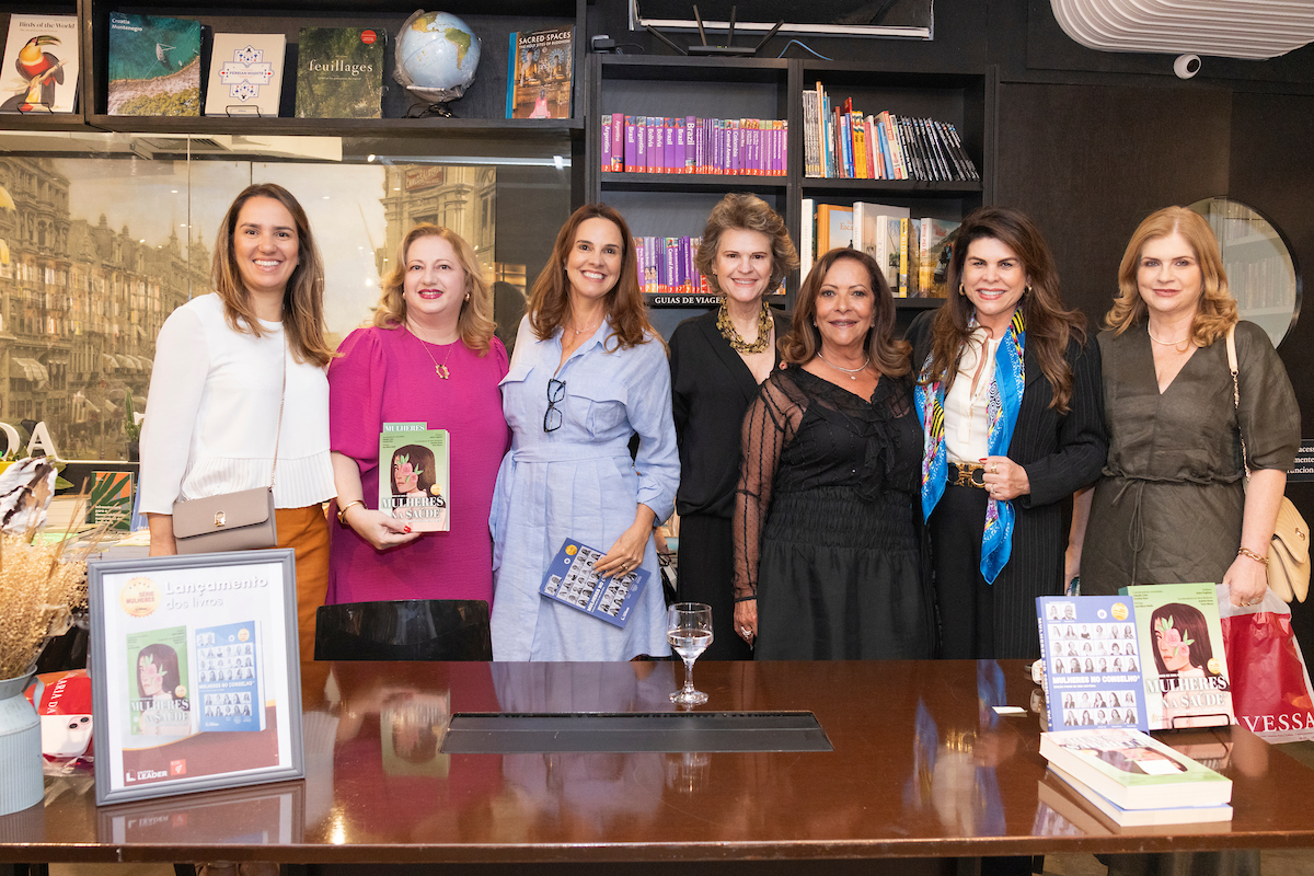 Alessandra Otonni, Lídia Abdallah, Nara Beatriz Matos, Bertha Pellegrino, Sandra Costa e Janine Brito e 