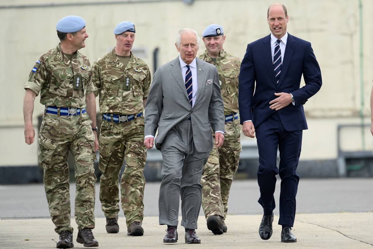 Apesar do título ter sido dado ao príncipe William, o cargo parecia ter sido prometido ao filho caçula, Harry
